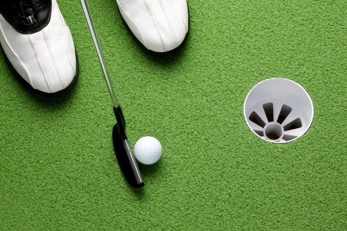 Có thể chơi golf khi sân bị ướt sau cơn mưa