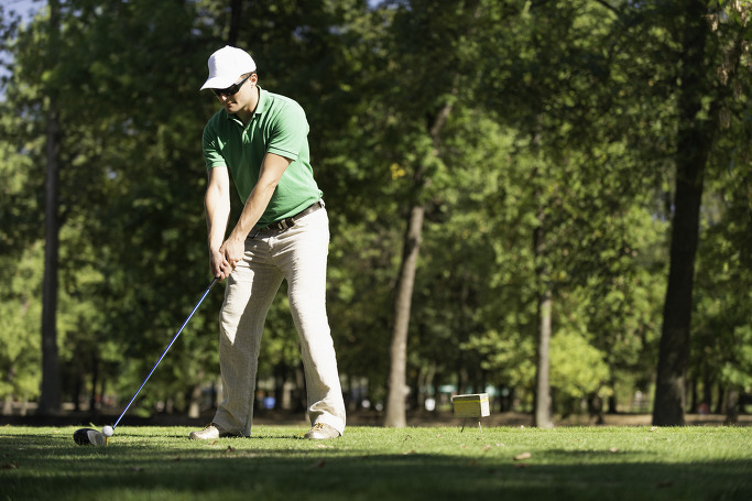 Golfer có thân hình trung bình