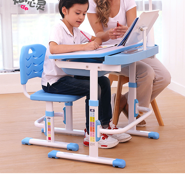 Bàn Ghế Chống Gù Thông Minh Cho Trẻ Học Tập VDTQ8 PLUS