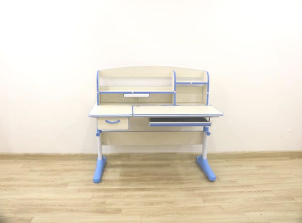 Bàn Học Chống Gù Giá Rẻ Cho Bé Học Tập Và Phát Triển VDTT120