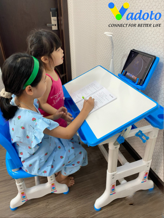 Bộ Bàn Ghế Học Sinh Thông Minh Chống Gù Chống Cận VDTB02