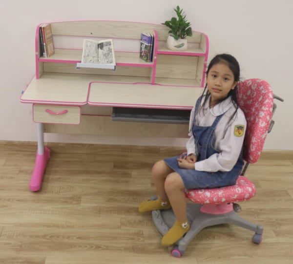 Bàn Ghế Thông Minh Chống Cận Cho Bé VDTT120-3