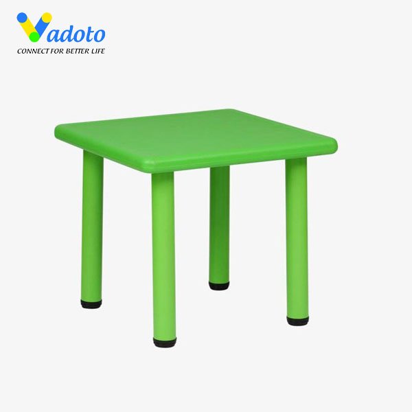 Bàn Nhựa Đúc Hình Vuông Cho Bé