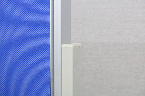 Bảng ghim có chân Basic