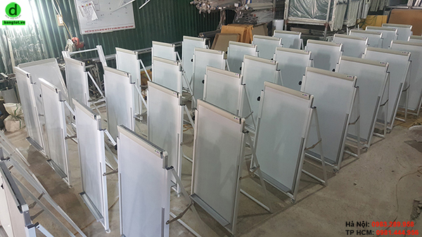 Bảng Flipchart Cao Cấp VADOTO BUSAN FA01 – Điều Chỉnh Chiều Cao, Gấp Gọn, Bánh Xe Di Động
