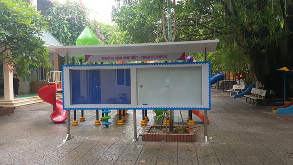 Bảng thông tin ngoài trời – Trường mẫu giáo Việt Triều