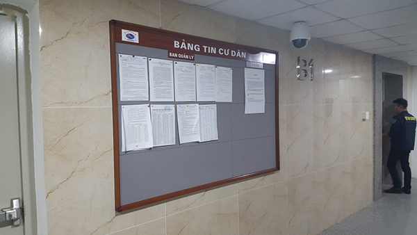 Bảng thông báo tòa nhà