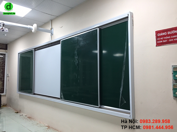 Lắp đặt bảng trượt ngang cho Học viện tài chính