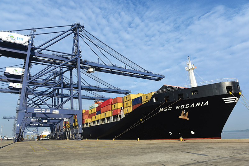 Cơn ác mộng khó tìm container, tàu chậm và hủy chuyến vẫn chưa dứt