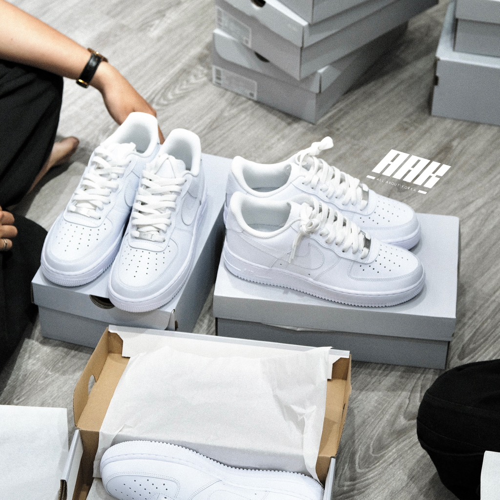 NIKE AIR FORCE 1 07 LOW WHITE