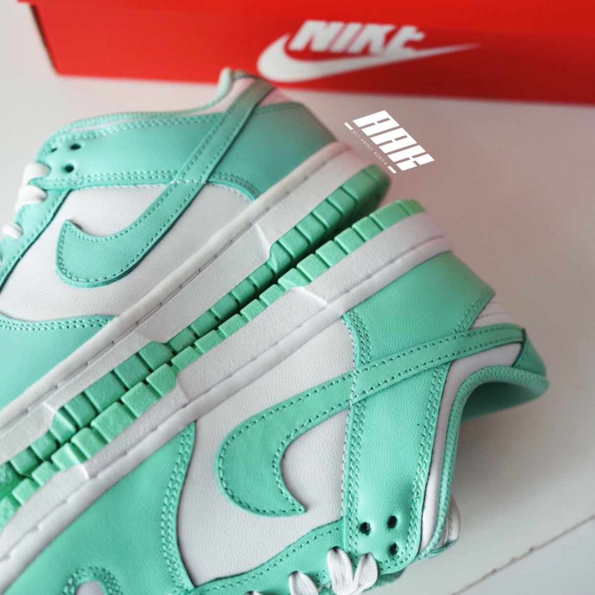 Nike Dunk Low W (DD1503 105) ‘Green Glow’