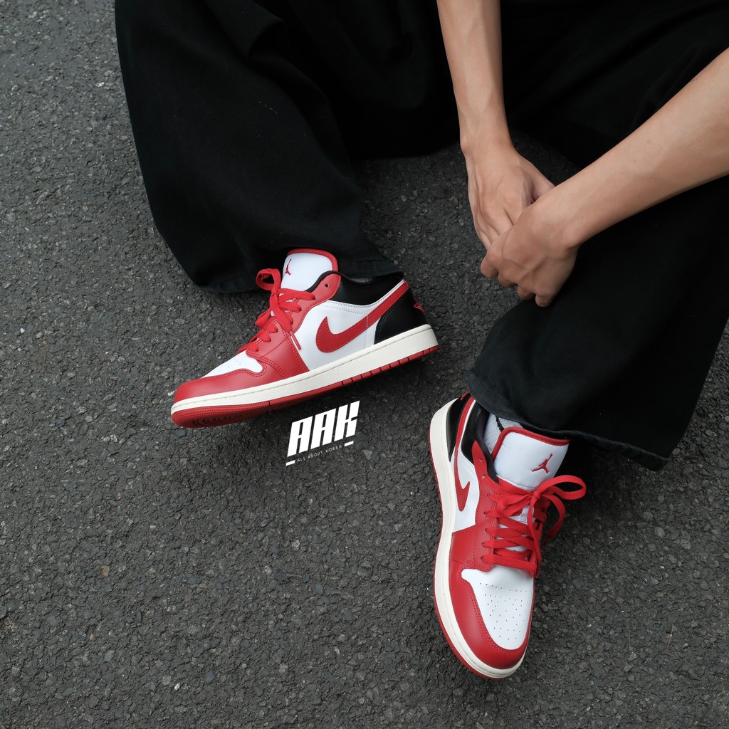 AIR JORDAN 1 LOW " REVERSE BLACK TOE ( DC0774 160)