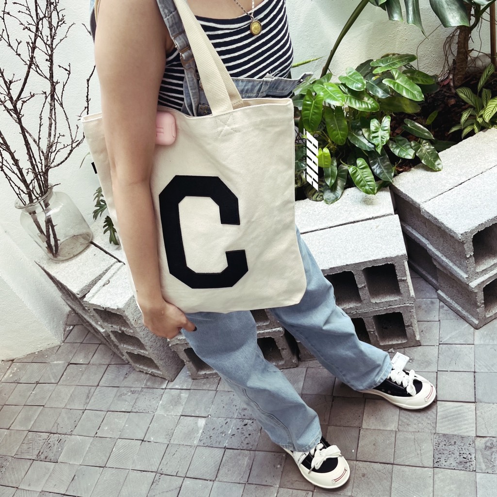 COVERNAT TOTE BAG