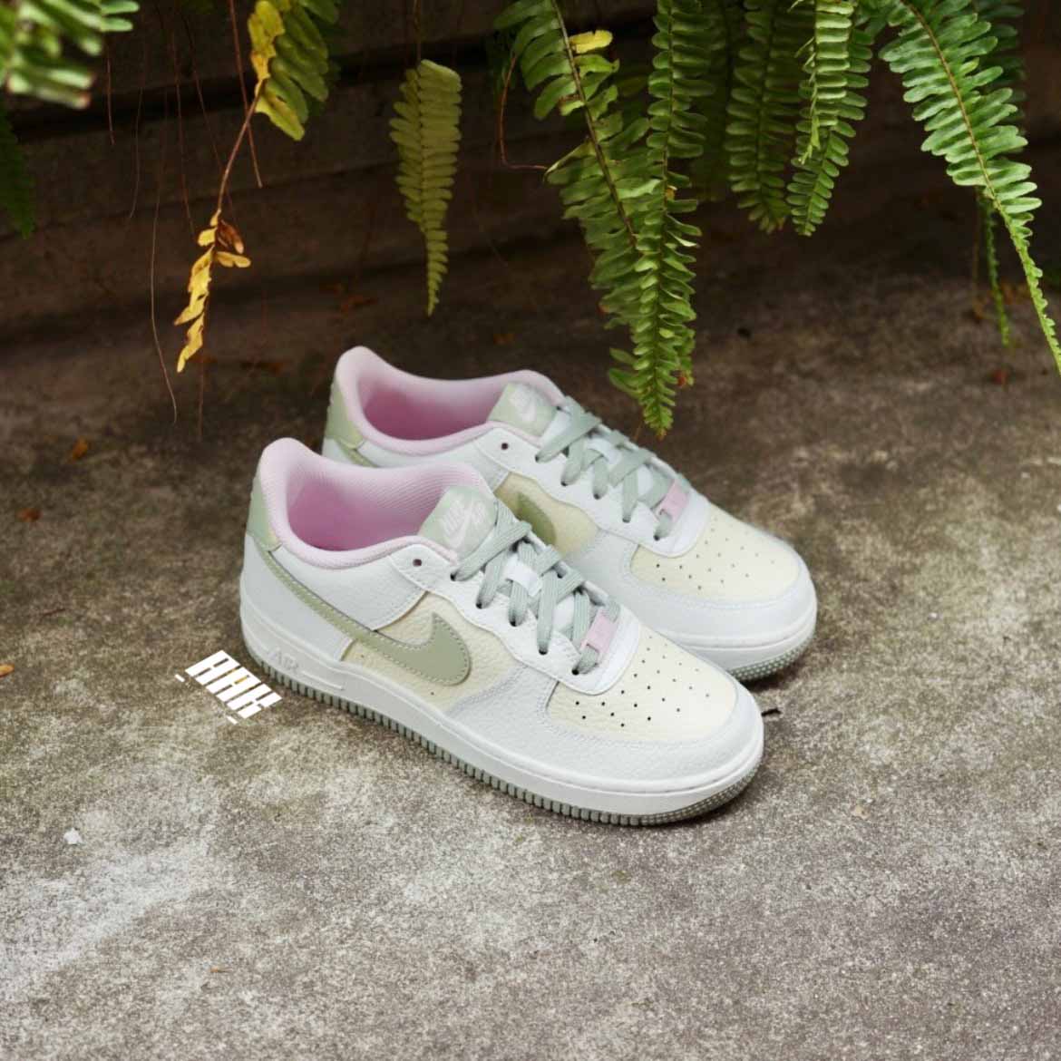 AIR FORCE 1 LV8 Honey Drew - DQ0360 100