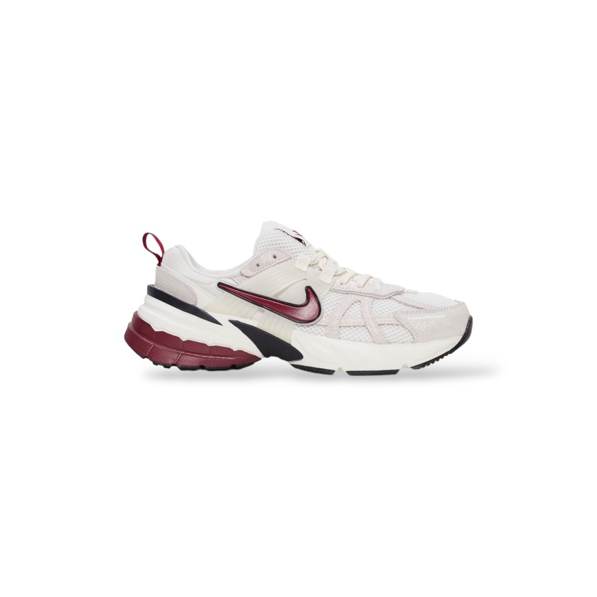 NIKE V2K RUN SE "White Team Red" (HQ3500 100)
