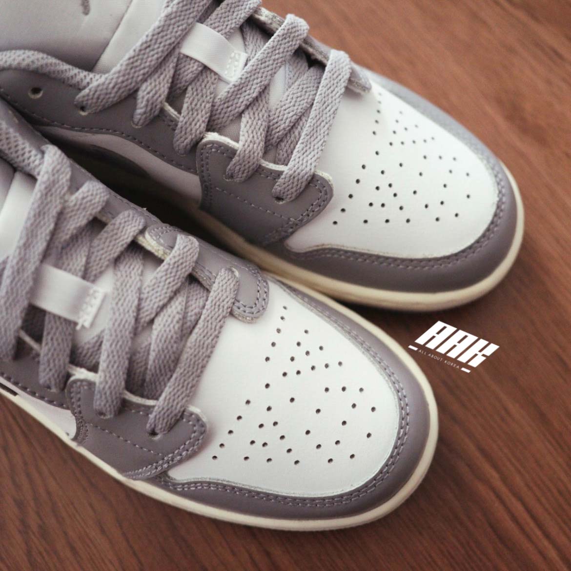 AIR JORDAN 1 VINTAGE GREY LOW - 553560 053