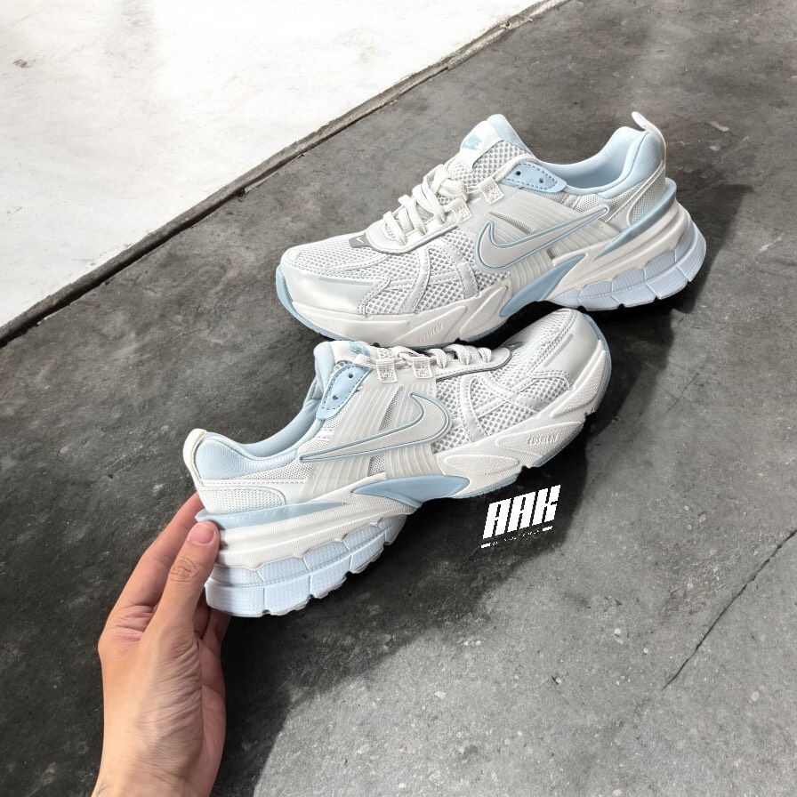 NIKE V2K RUN ‘PLATINUM TINT WHITE' (FD0736 009)