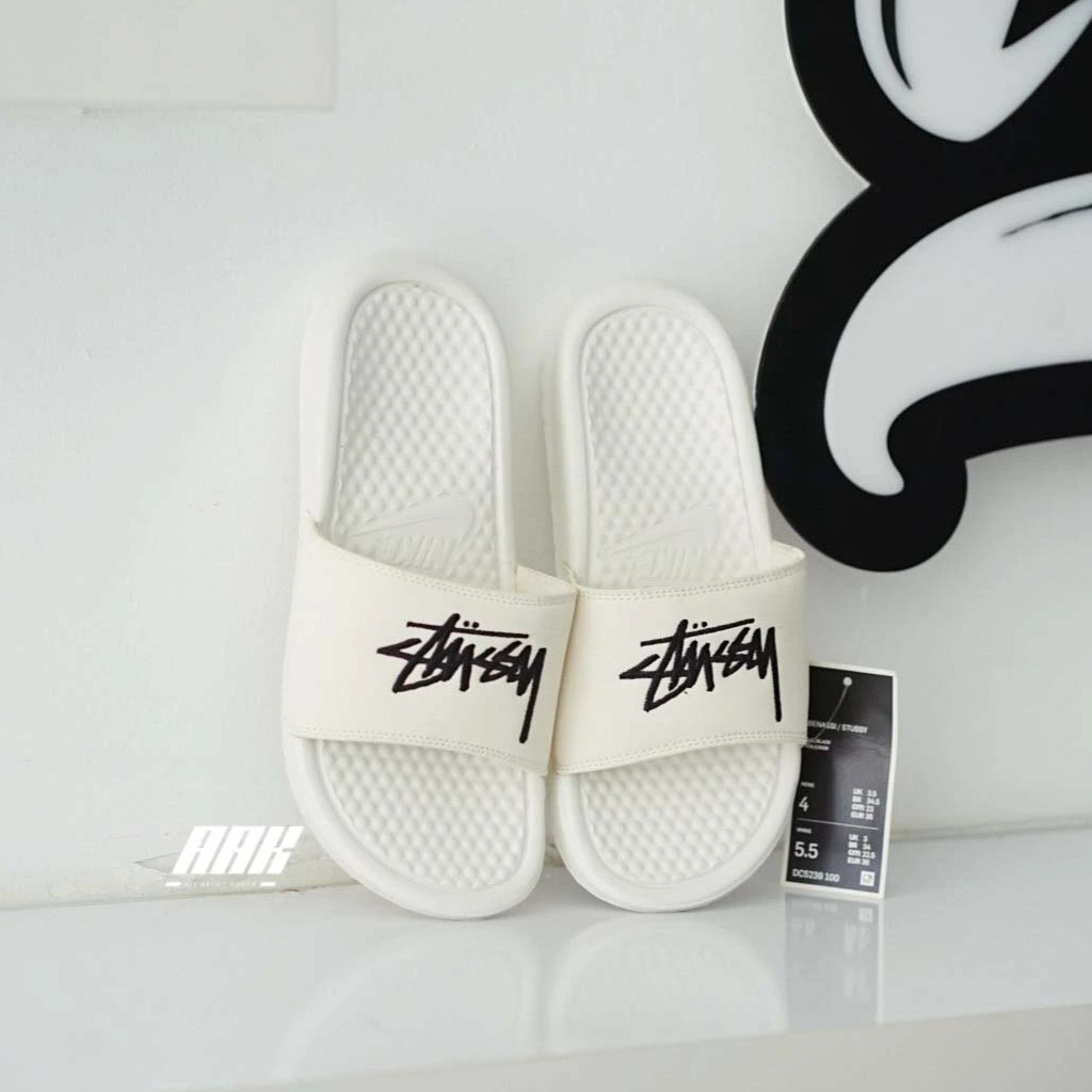 NIKE BENASSI STUSSY CREAM WHITE - DC5239 100