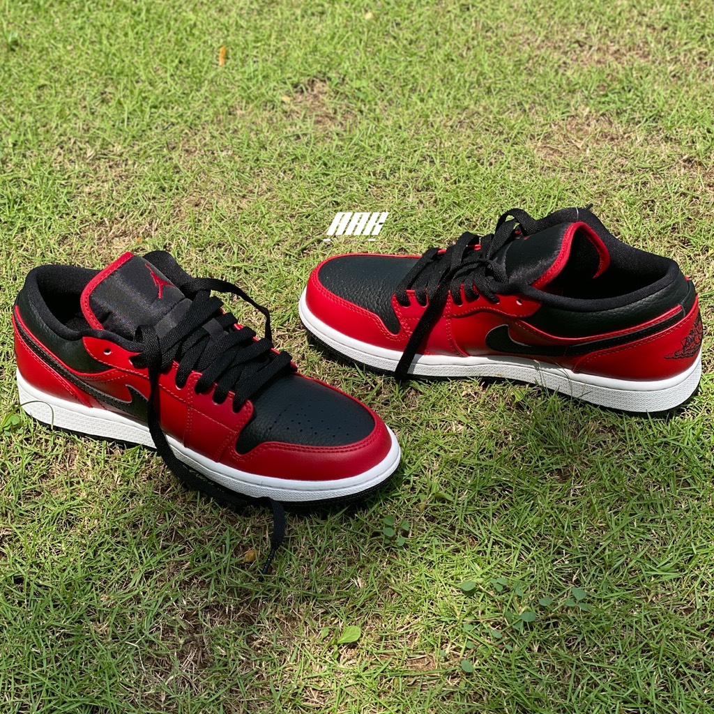 NIKE JORDAN 1 LOW REVERSE BRED PEBBLED SWOOSH - 553558 605