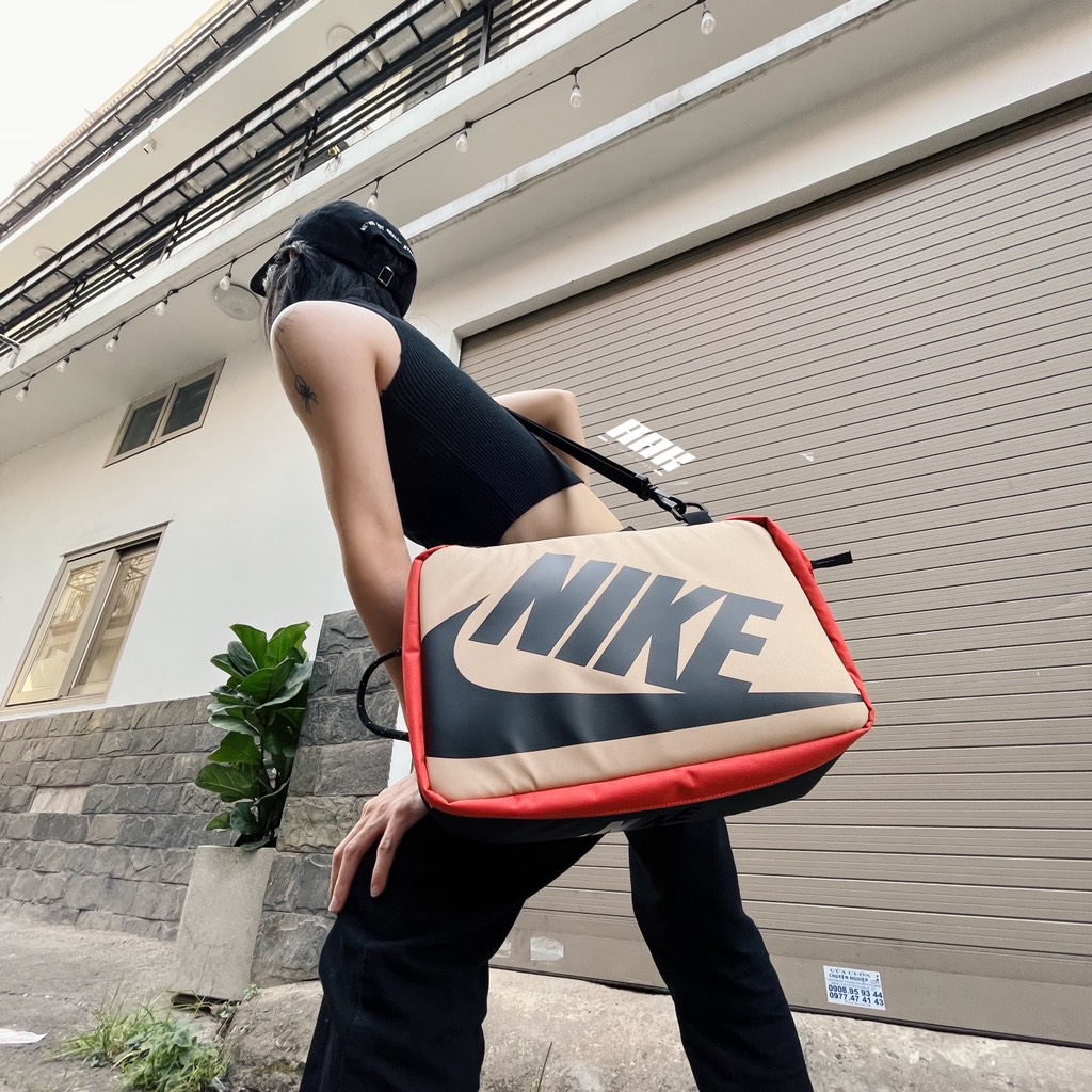 NIKE SHOES BOX BAG - BEIGE