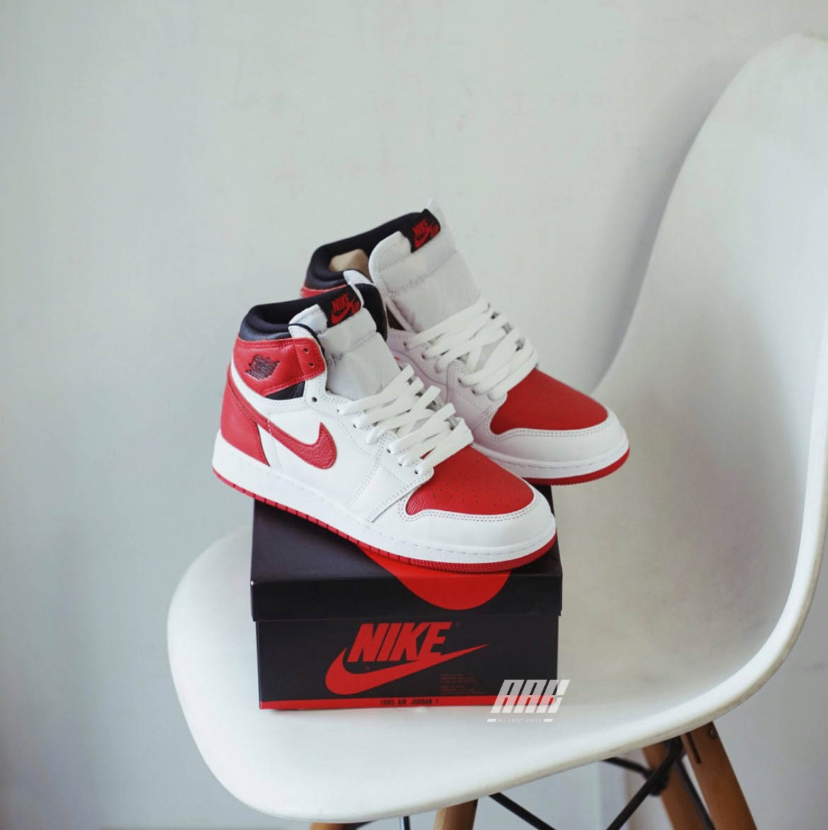 NIKE AIR JORDAN 1 RETRO HIGH OG 'Heritage' MEN - 555088 161