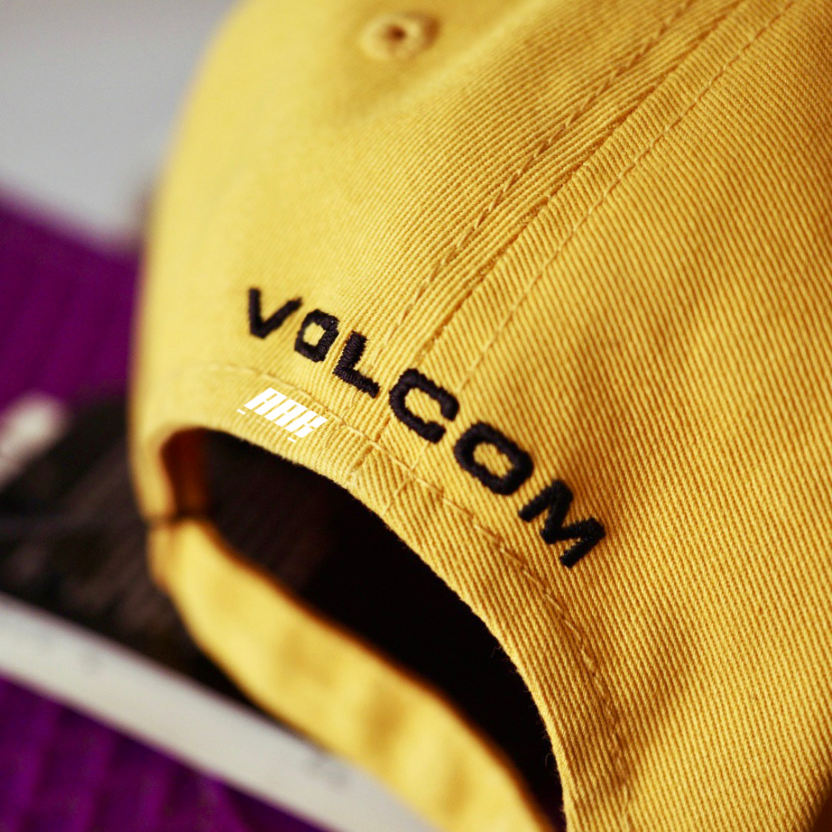 VOLCOM RAINBOW CAP