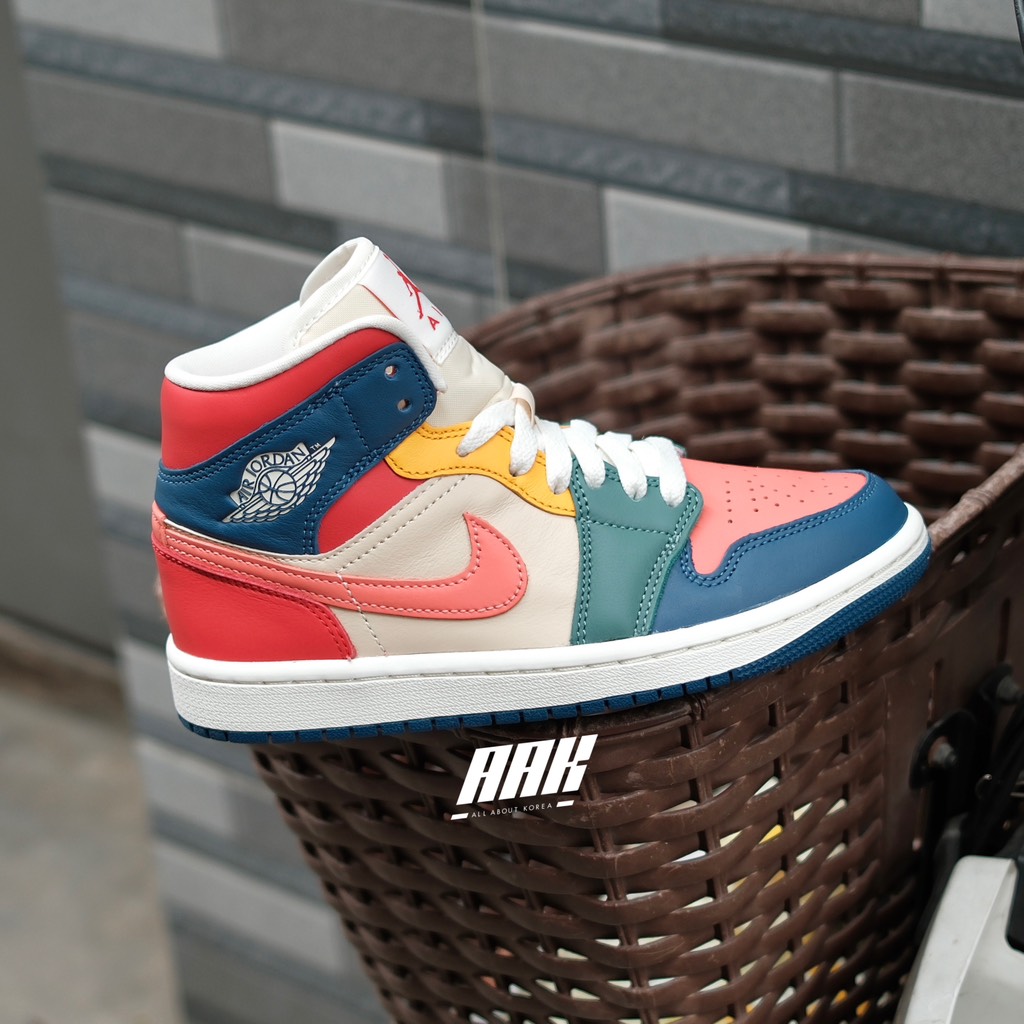 NIKE AIR JORDAN 1 MID SE 'MULTI COLOR' - (DN3738 400)