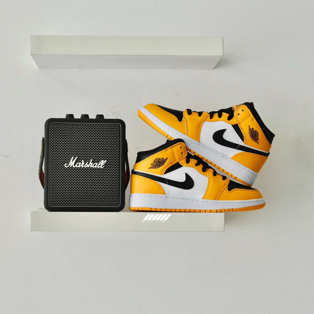 Nike Air Jordan 1 Mid Taxi - 554725 701