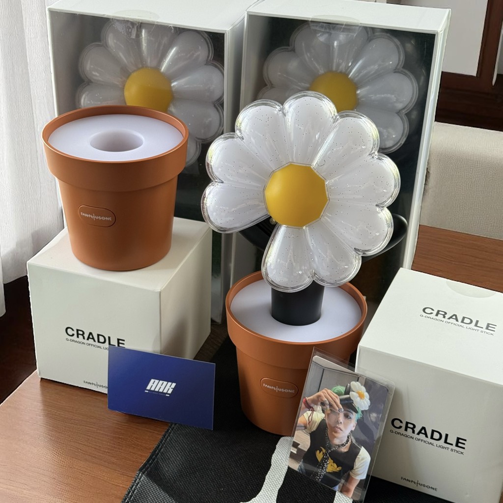 G-DRAGON UBERMENSCH LIGHT STICK