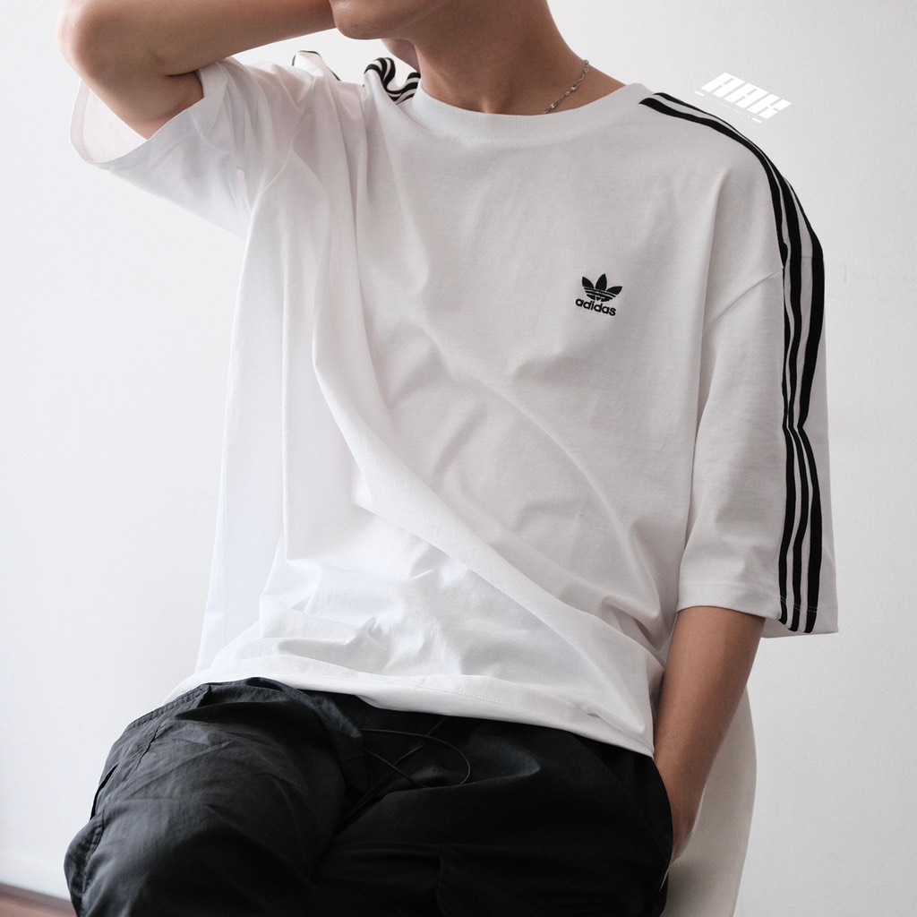 White Adicolor Classics Oversize Tee - H37796