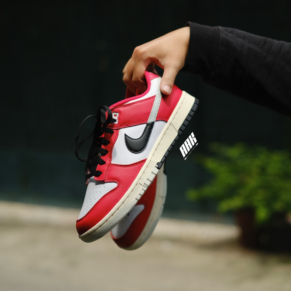 NIKE DUNK LOW RETRO "CHICAGO SPLIT" (DZ256 600)