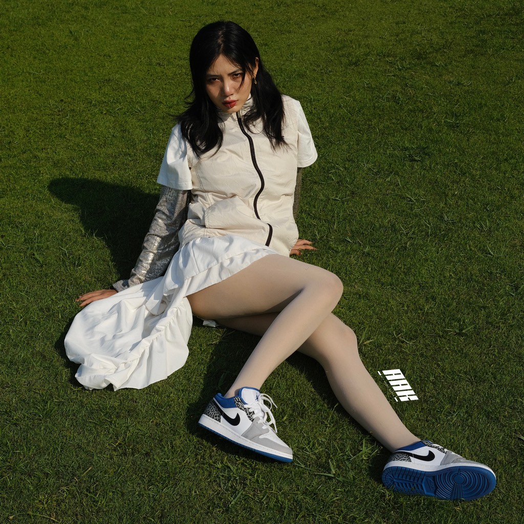 AIR JORDAN 1 LOW SE (GS) " TRUE BLUE"  ( DQ2514 140)