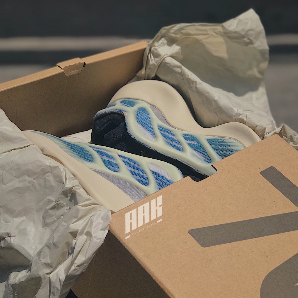 ADIDAS YEEZY 700 V3 KYANITE - GY0260