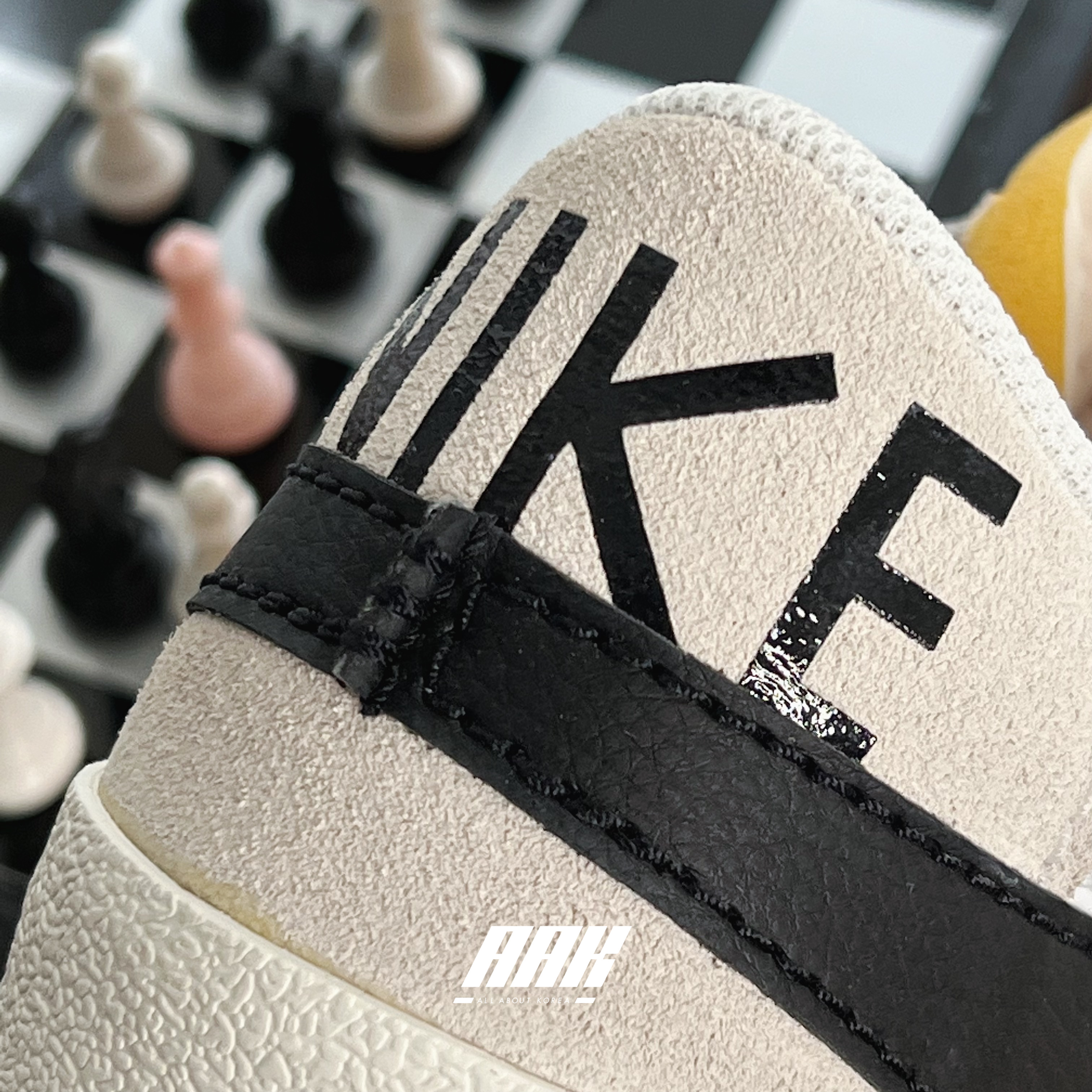 NIKE BLAZER LOW '77 JUMBO WHITE