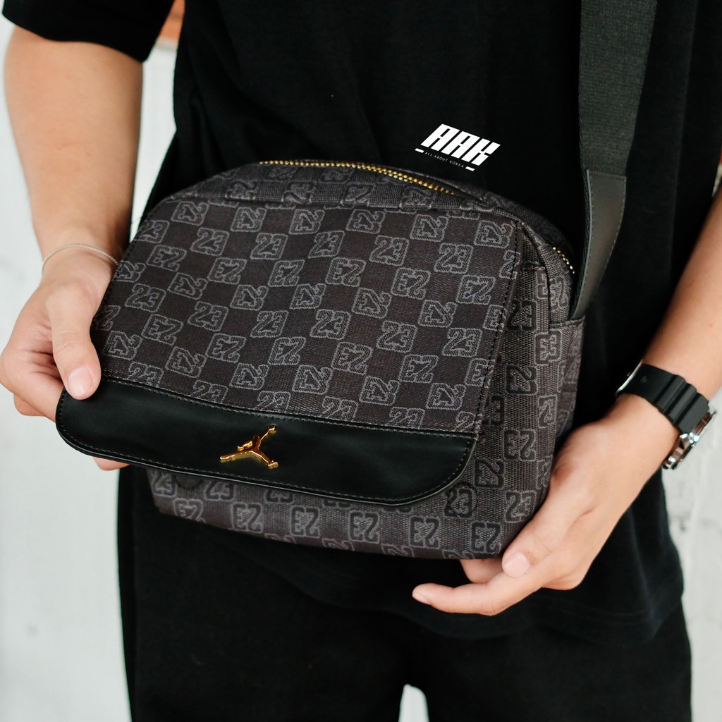 JORDAN SHOULDER BAG MONOGRAM / BLACK LIMITED EDITION  (FJ6790 010)