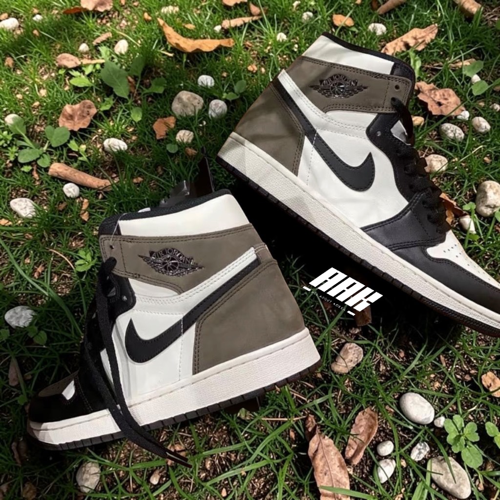 Nike Air Jordan 1 Retro High OG ‘Dark Mocha’ (555088-105)