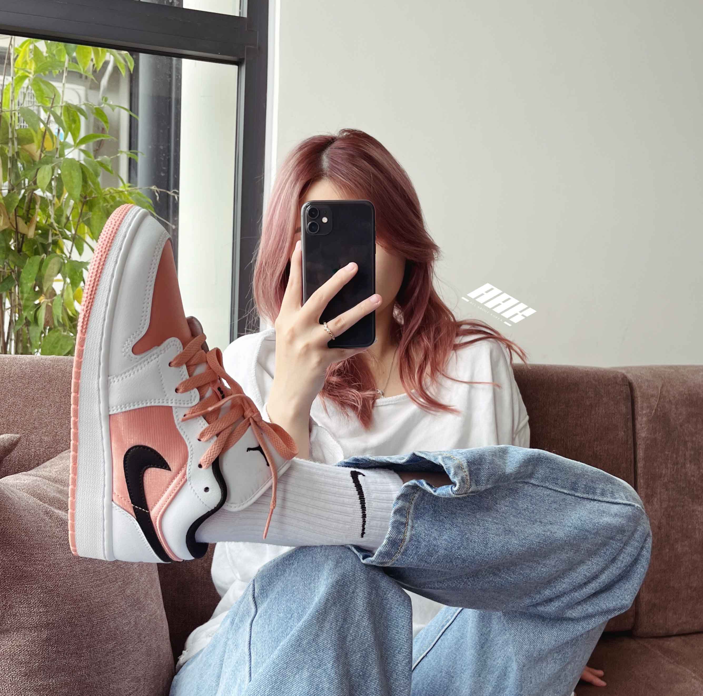 AIR JORDAN 1 LOW  MADDER ROOT ( DM8960 801 )