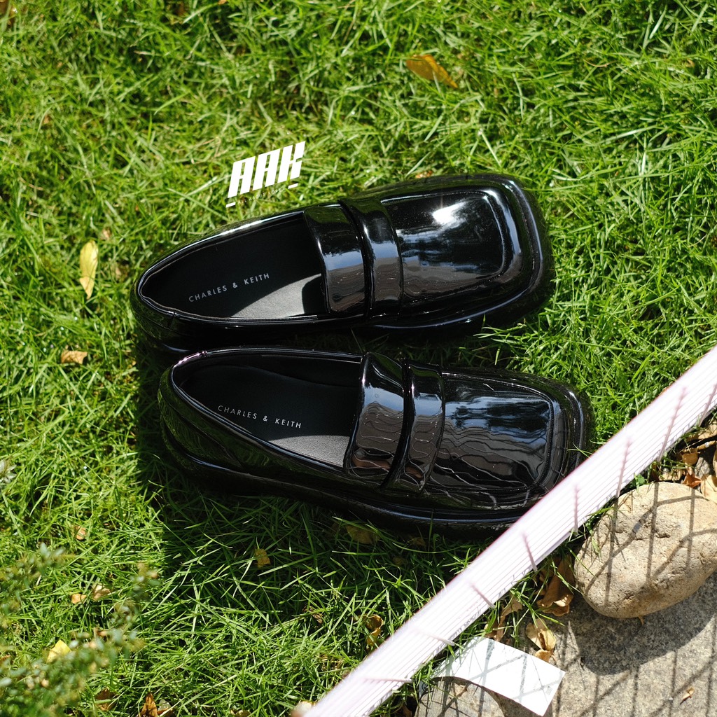 CHARLES & KEITH LULA PATENT PENNY LOAFERS ( CK1 70360142 )