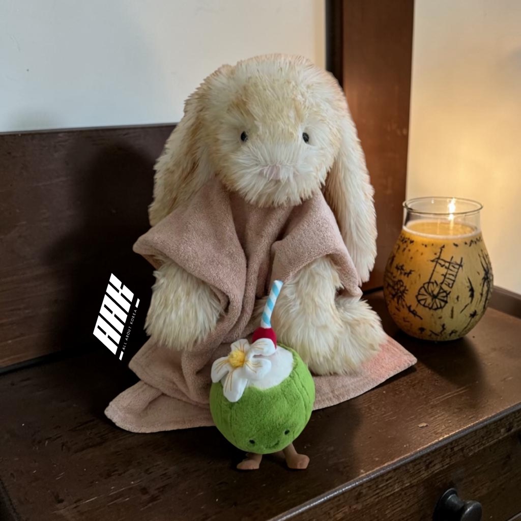 JellyCat Bonnie Rabbit SpringLow