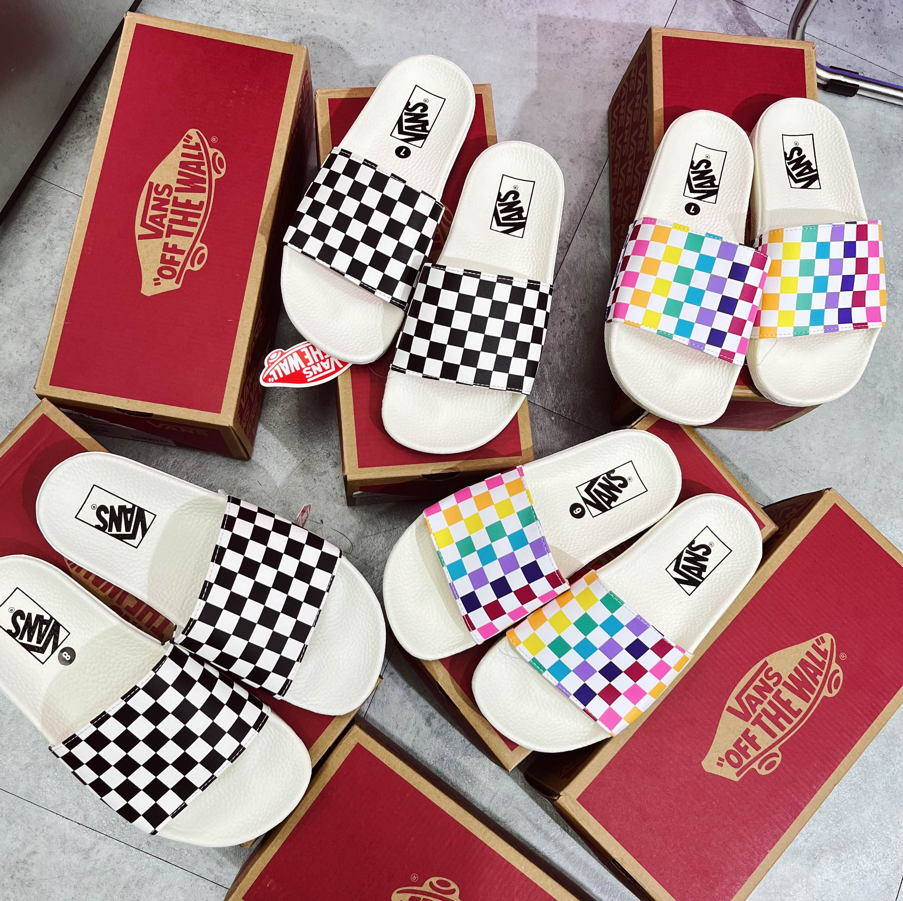 VANS SLIDE - ONE PARTY MULTI CHECKER - VN0A38EH066