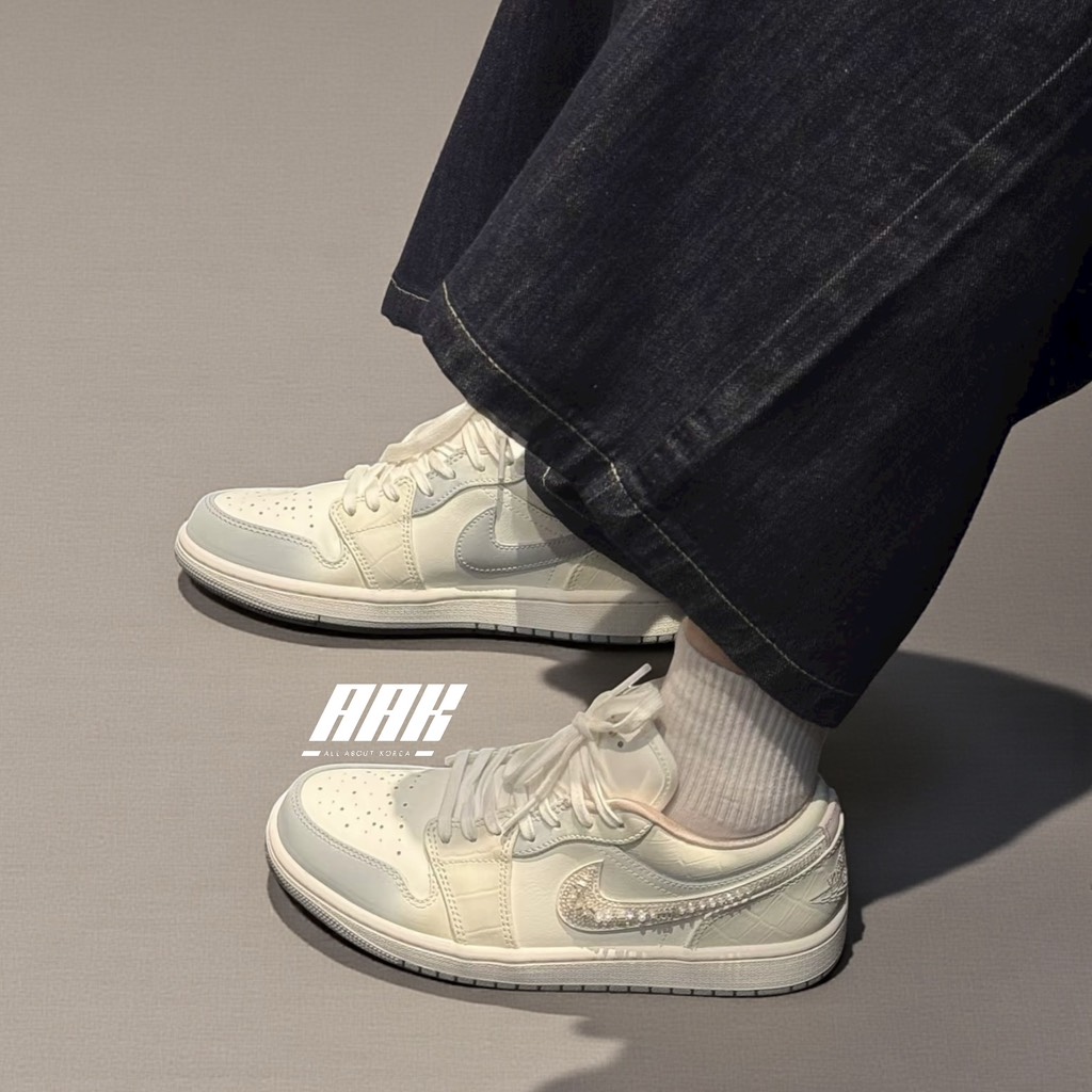 NIKE AIR JORDAN 1 LOW ‘Sail Soft Pearl" (IH7323-100)