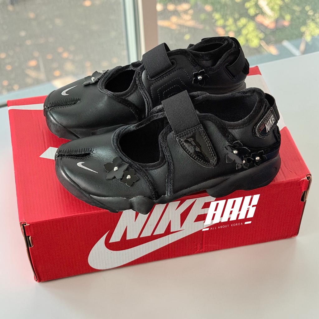 Nike Air Rift "Black Flower"(IV5682-001)