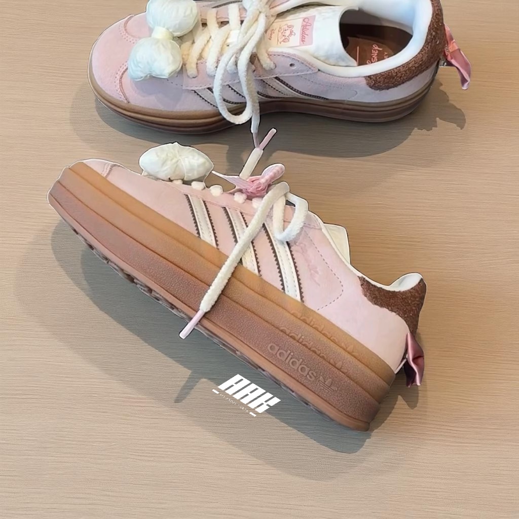 ADIDAS GAZELLE BOLD Disney’s The Aristocats Marie (JR4244)