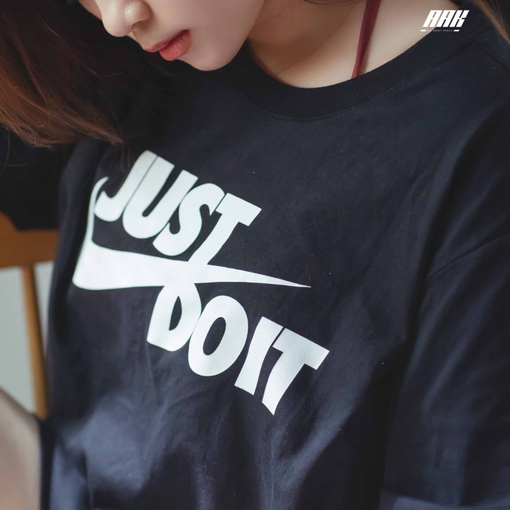 NIKE JUST DO IT SWOOSH TEE-AR5006