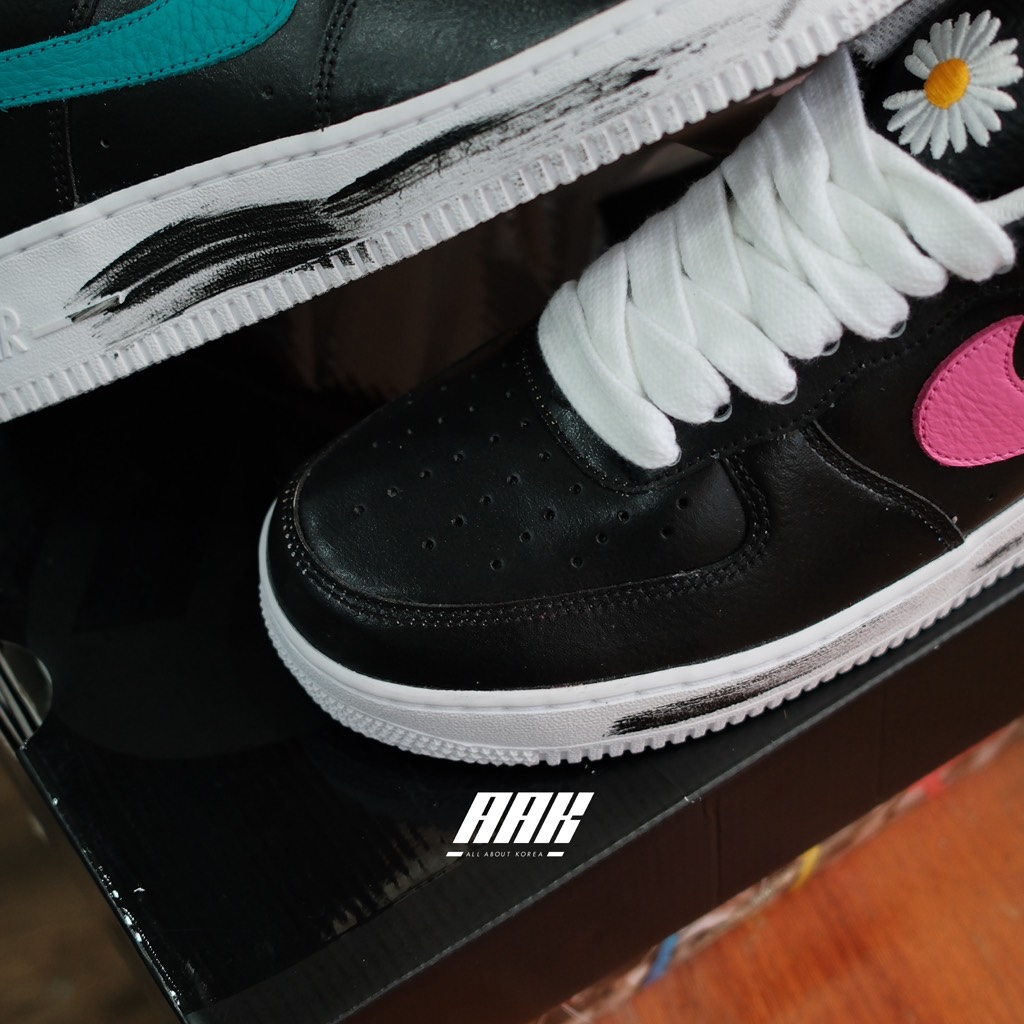 NIKE AIR FORCE 1 '07 PARANOISE PEACEMINUSONE G-DGRAGON 3.0 (AQ3692 004)