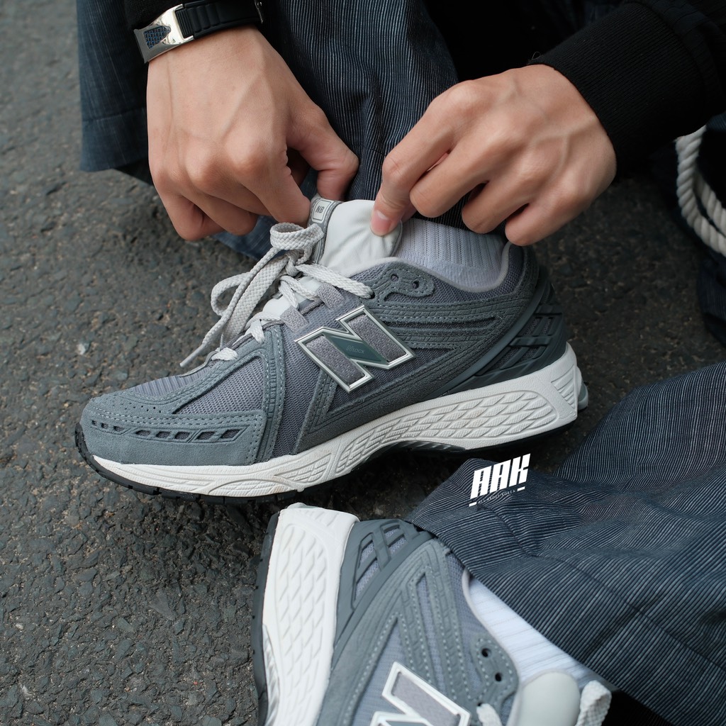 NEW BALANCE 1906R 'GREY SUEDE' - M1906RV