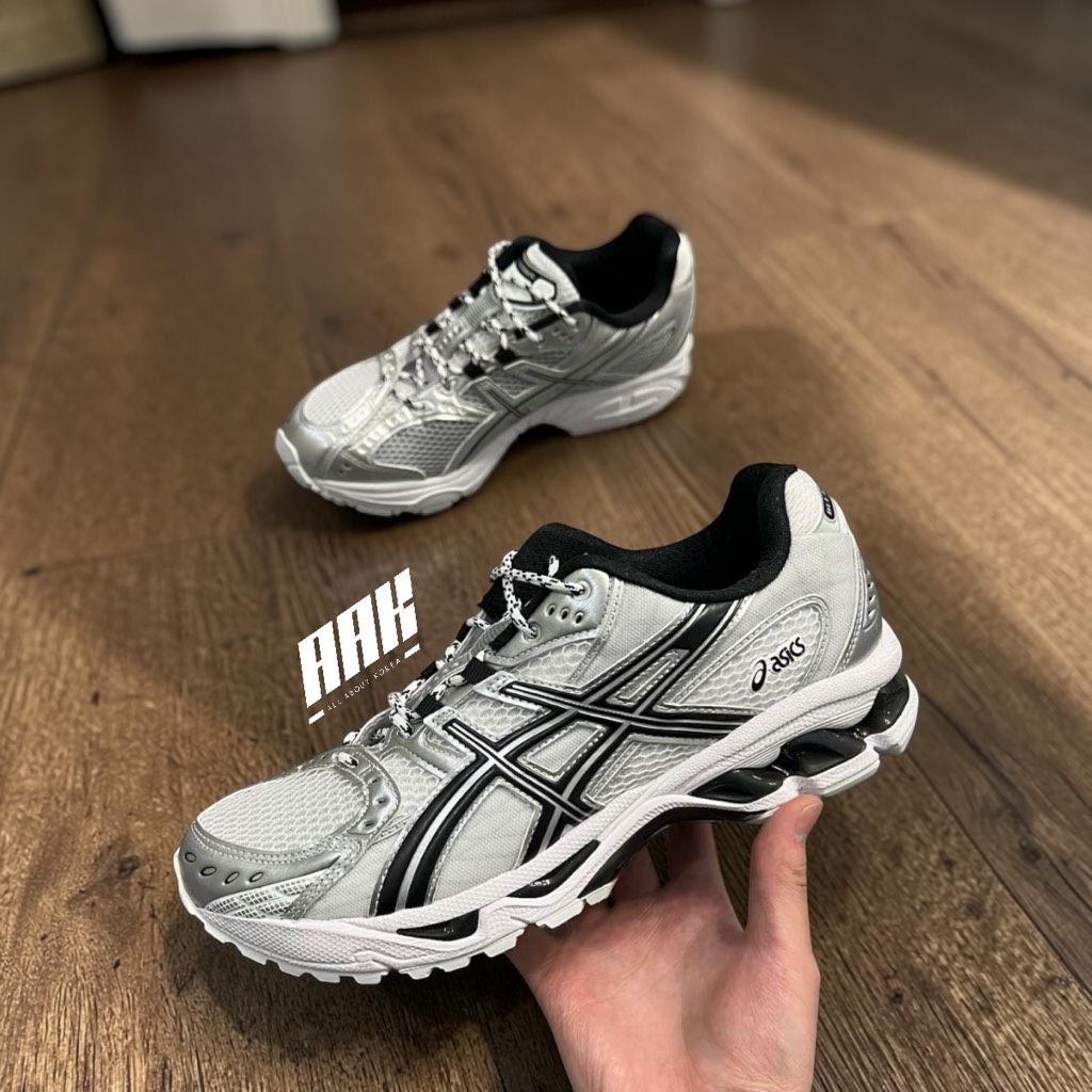 Asics Gel Nimbus 10.1 ''White Black'' [1203A780 101]