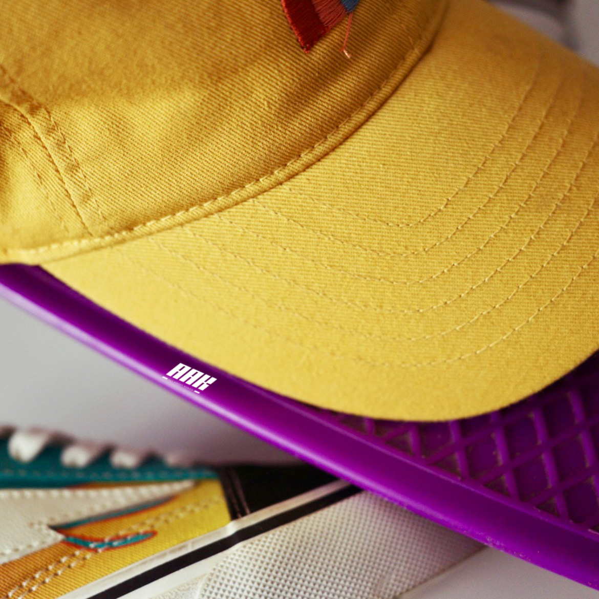 VOLCOM RAINBOW CAP