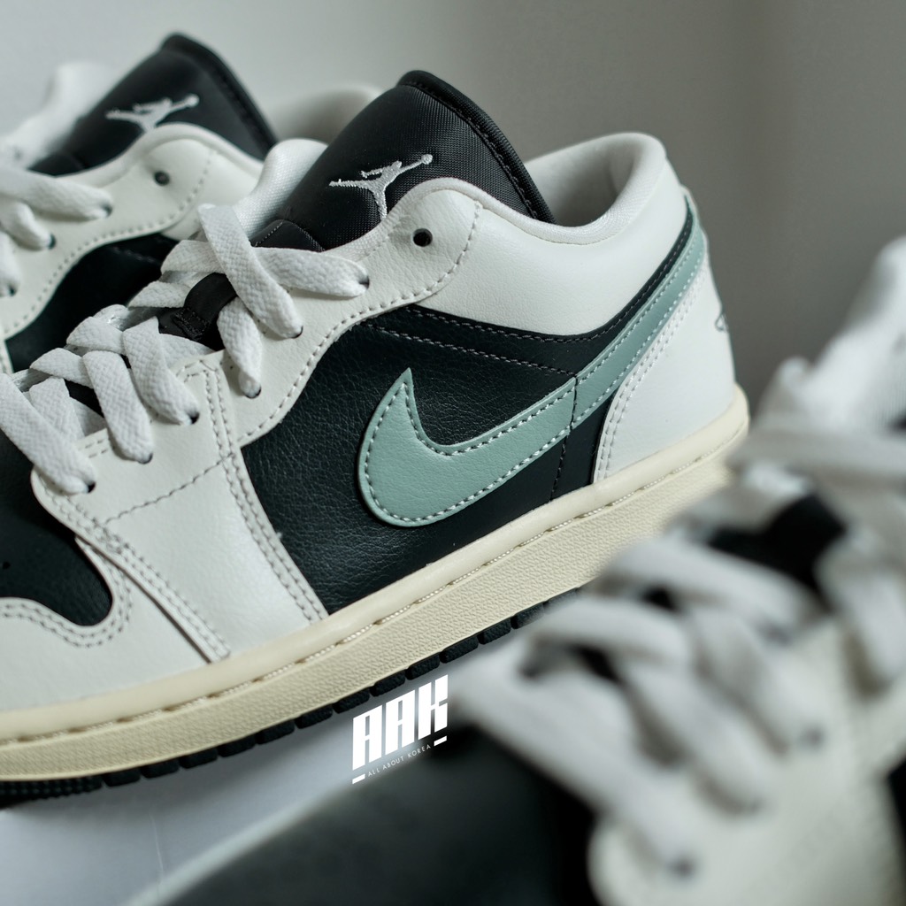 NIKE AIR JORDAN 1 LOW 'JADE SMOKE’ -DC0774 001