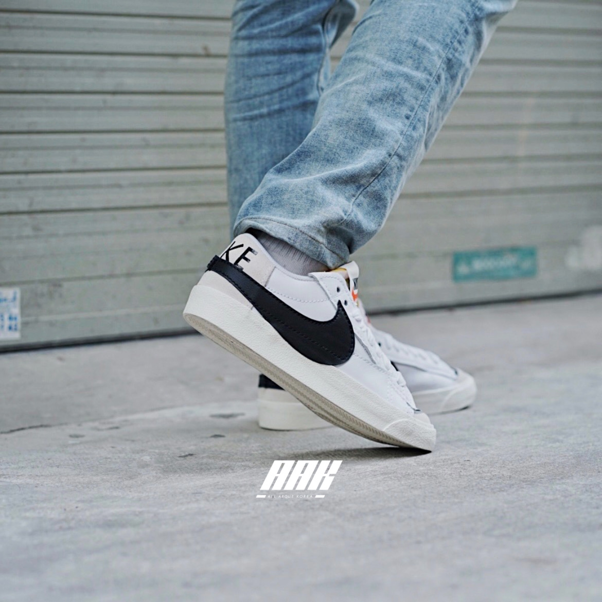 NIKE BLAZER LOW '77 JUMBO WHITE